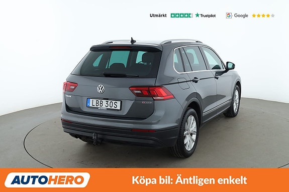 Volkswagen Tiguan 3 of 30