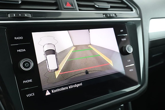 Volkswagen Tiguan 23 of 30