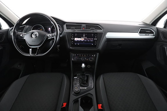 Volkswagen Tiguan 13 of 30