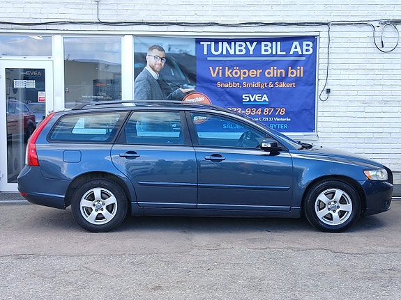 Volvo V50 4 of 5