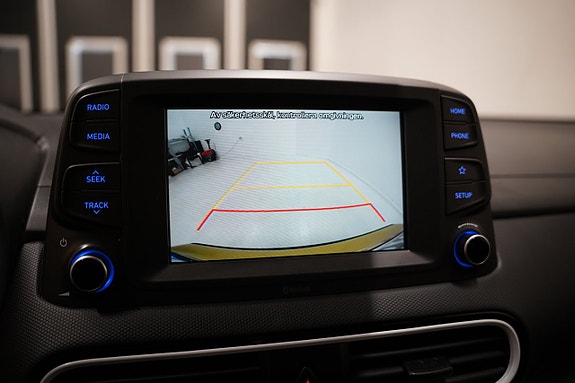 Hyundai Kona 17 of 21