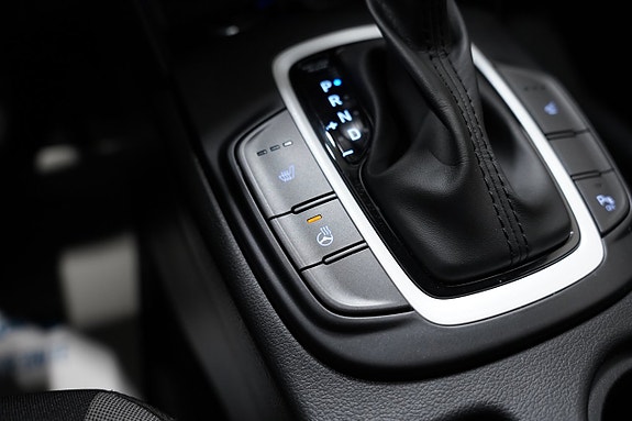Hyundai Kona 14 of 21