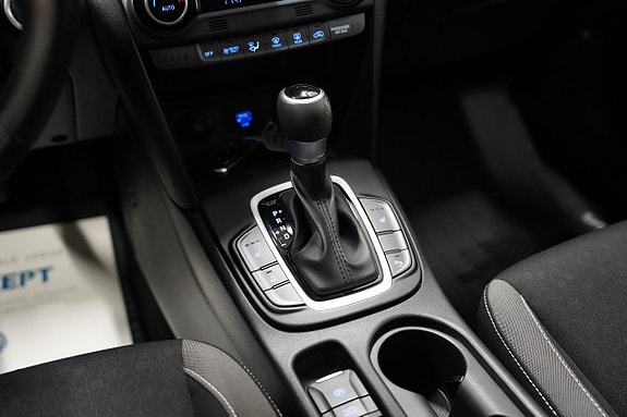 Hyundai Kona 15 of 21