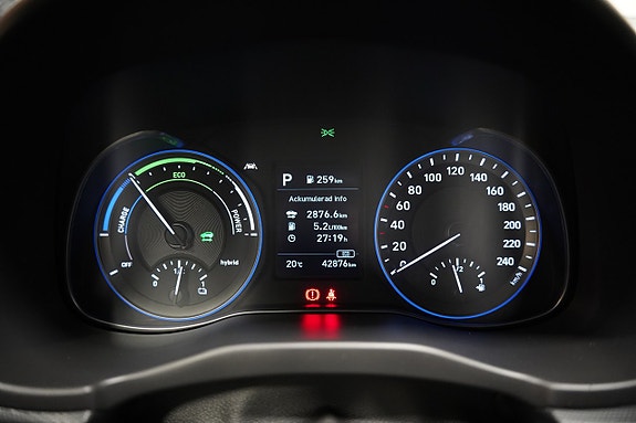Hyundai Kona 13 of 21