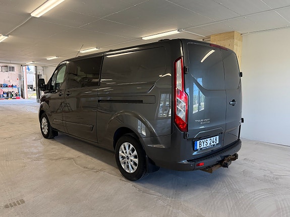 Ford Transit Custom 15 of 18
