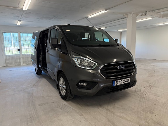 Ford Transit Custom 12 of 18
