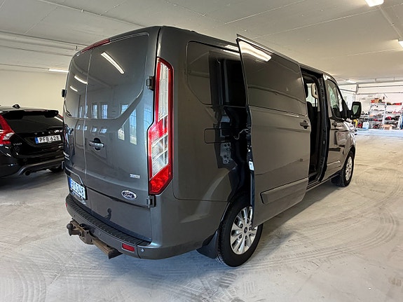Ford Transit Custom 7 of 18