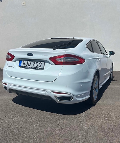 Ford Mondeo 19 of 23