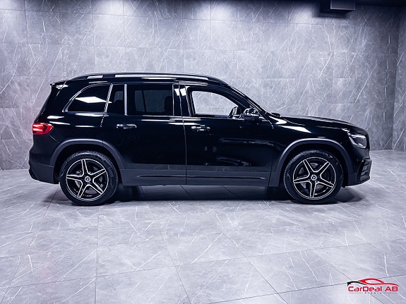 Mercedes-Benz GLB220 d 8 of 30