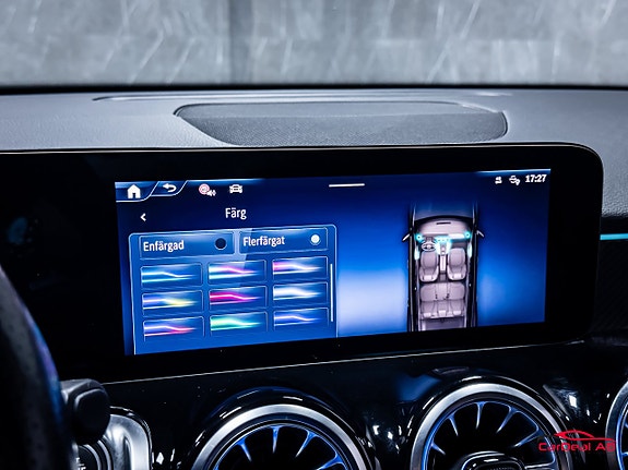 Mercedes-Benz GLB220 d 27 of 30