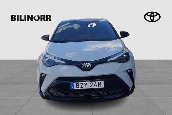Toyota C-HR 5 of 5