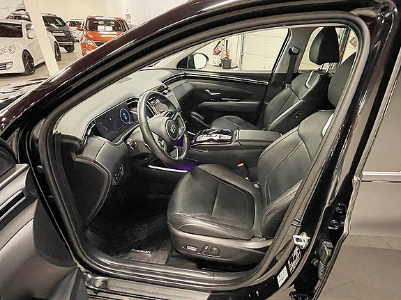 Hyundai Tucson 3 of 5