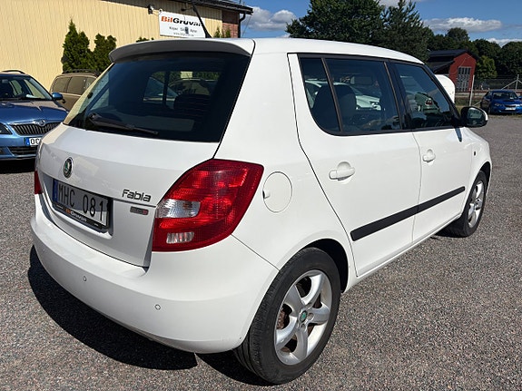Skoda Fabia 3 of 5