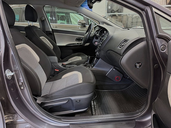 Kia Ceed 7 of 11
