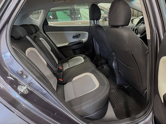 Kia Ceed 6 of 11