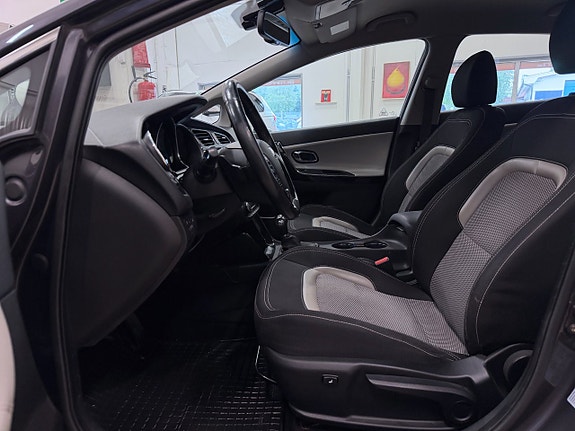 Kia Ceed 3 of 5