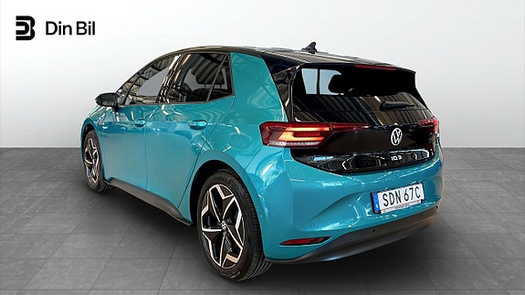 Volkswagen ID.3 3 of 5