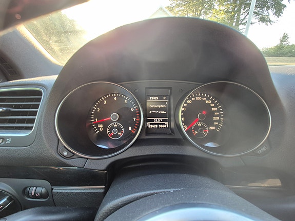Volkswagen Golf VI 10 of 11