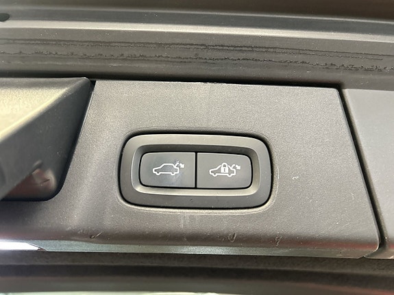 Volvo V90 Cross Country 18 of 22