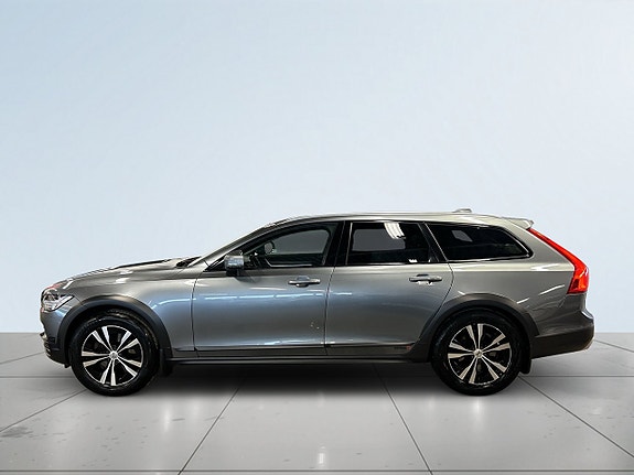Volvo V90 Cross Country 4 of 5