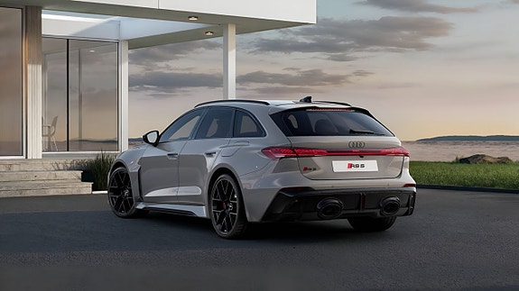Audi RS5 4 of 5
