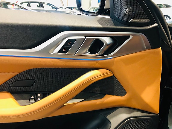 BMW i4 10 of 12