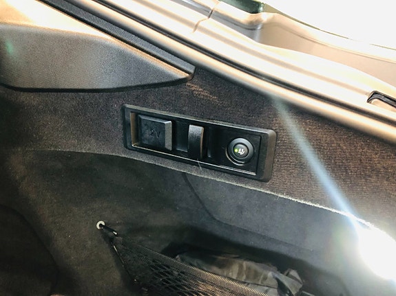 BMW i4 12 of 12
