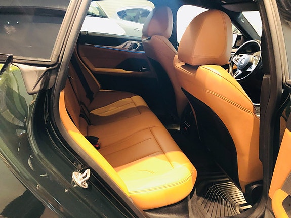 BMW i4 6 of 12