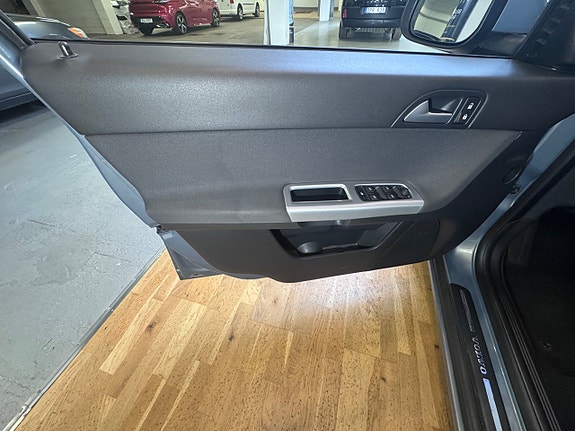 Volvo V50 13 of 19