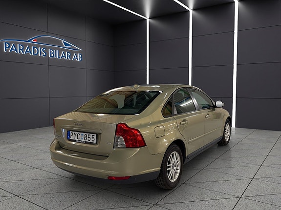 Volvo S40 5 of 5