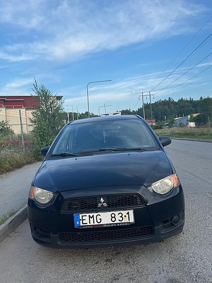 Mitsubishi Colt 3 of 5
