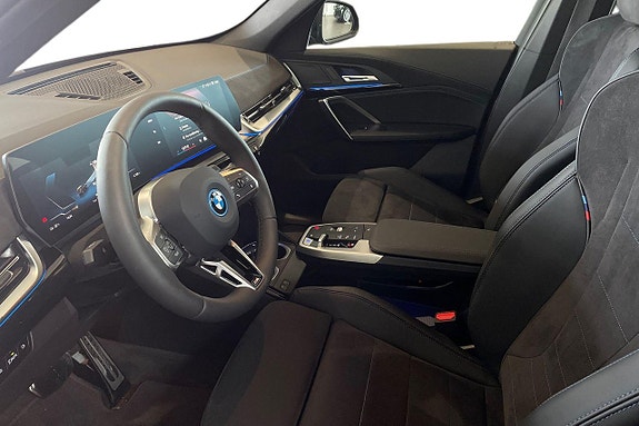 BMW X1 11 of 17
