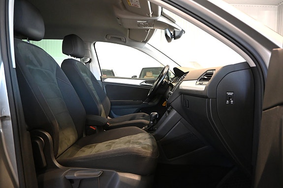 Volkswagen Tiguan 11 of 30