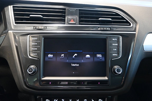 Volkswagen Tiguan 21 of 30