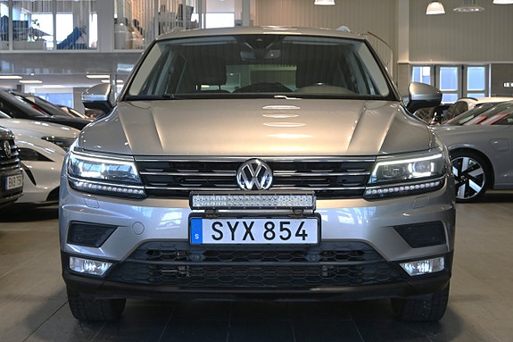 Volkswagen Tiguan 5 of 30