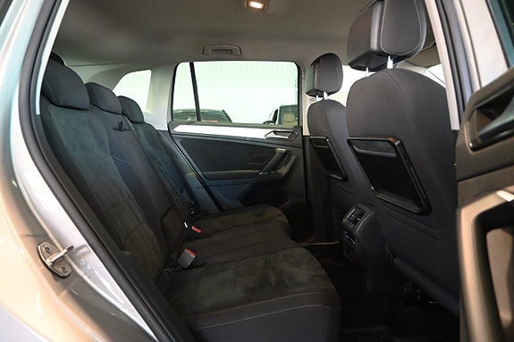 Volkswagen Tiguan 13 of 30