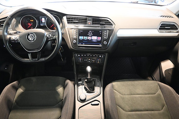 Volkswagen Tiguan 9 of 30