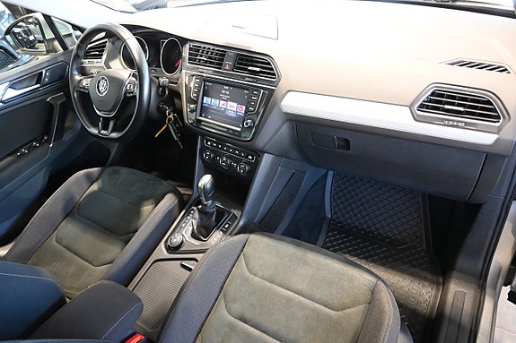 Volkswagen Tiguan 10 of 30