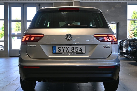 Volkswagen Tiguan 4 of 30