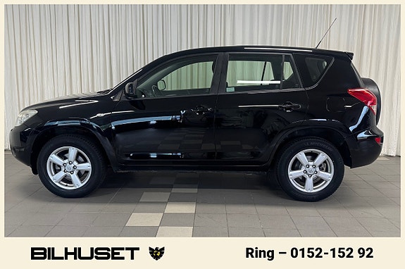 Toyota RAV4 5 of 5