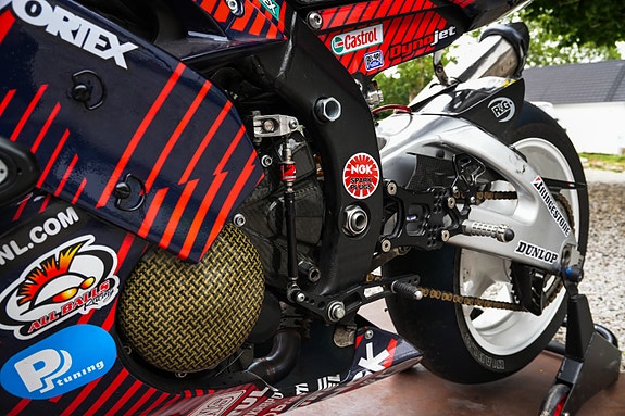 Yamaha YZF R6 8 of 10