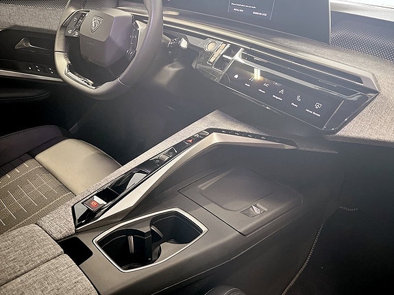 Peugeot 3008 10 of 15