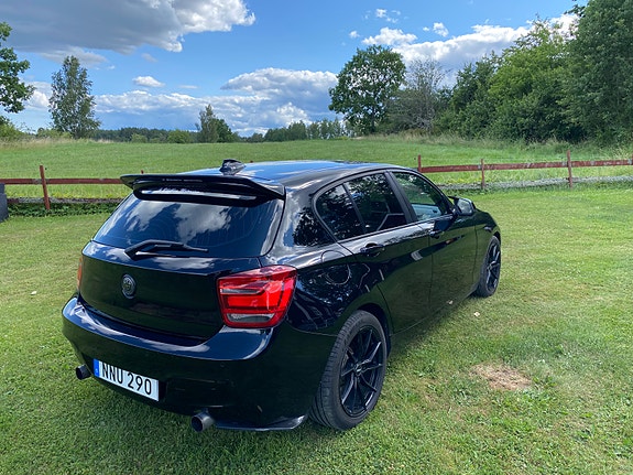 BMW 120d 2 of 13
