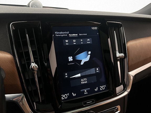 Volvo V90 25 of 30