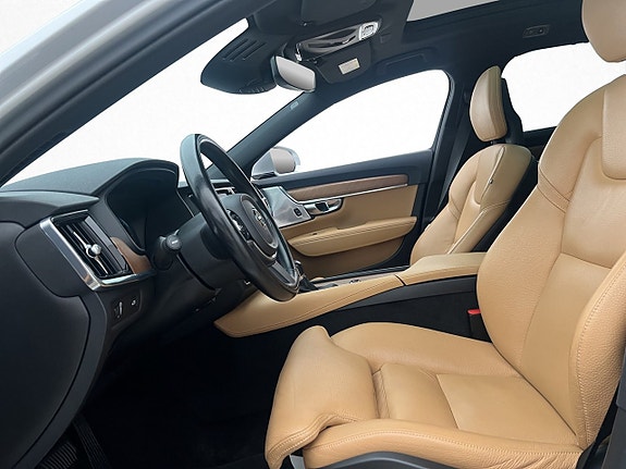 Volvo V90 12 of 30