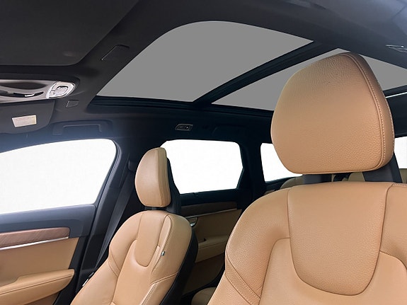 Volvo V90 13 of 30