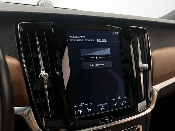 Volvo V90 27 of 30