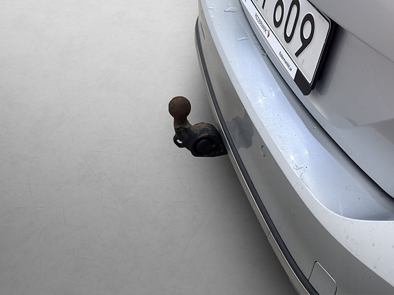 Volkswagen Passat Alltrack 9 of 30