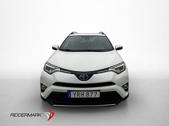 Toyota RAV4 2 of 5
