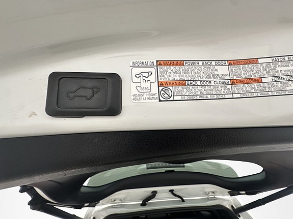 Toyota RAV4 29 of 30